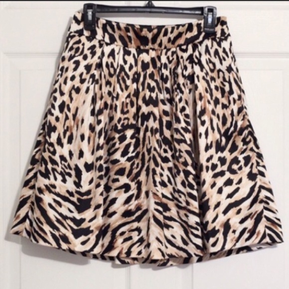 White House Black Market Sateen Leopard Skirt - Picture 3 of 7
